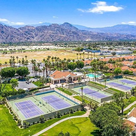 Desert Breezes Resort Palm Desert Exterior foto
