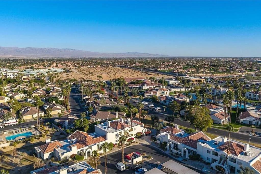 Desert Breezes Resort Palm Desert Exterior foto