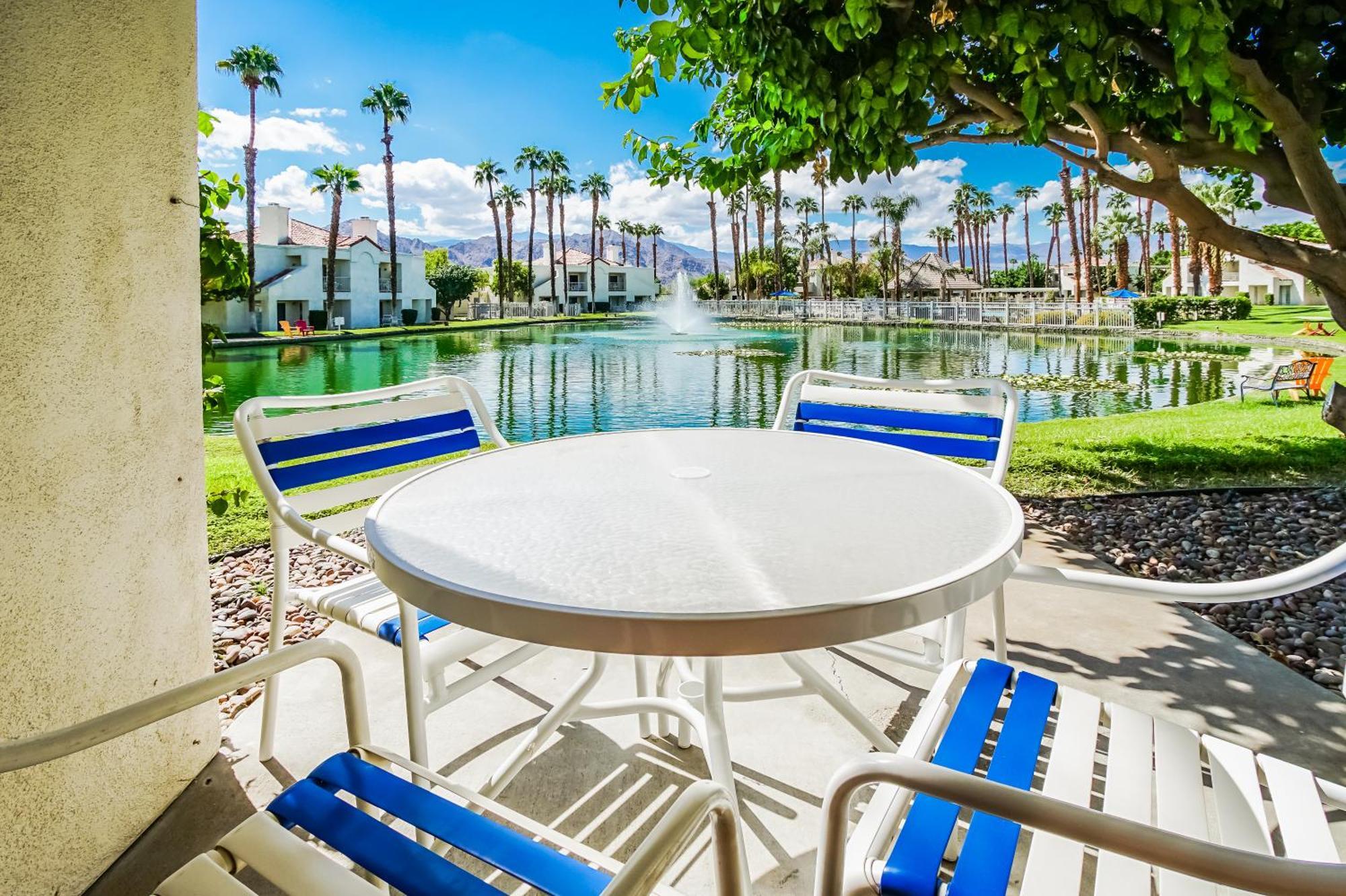 Desert Breezes Resort Palm Desert Exterior foto